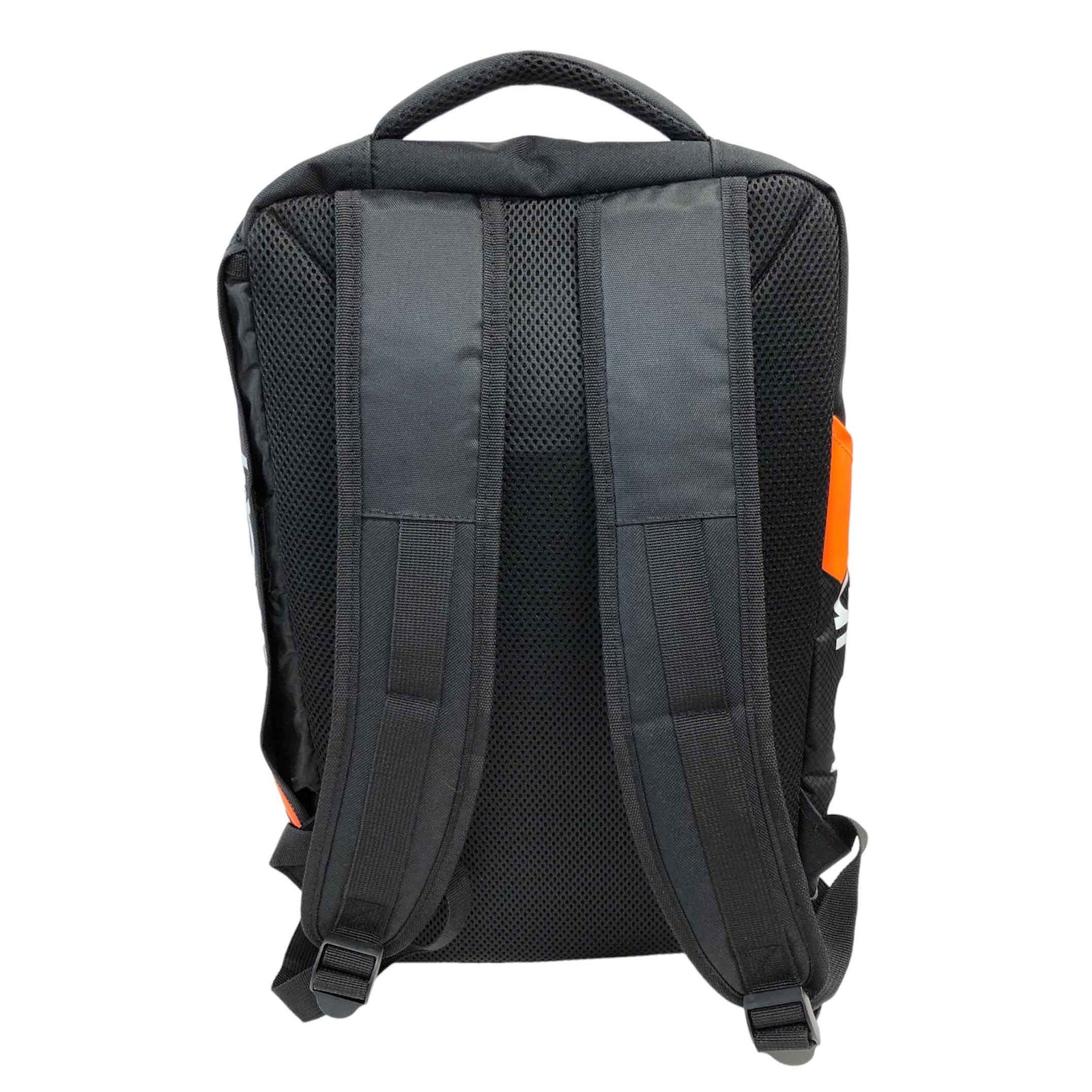Back straps of the Grays G100 Field Hockey Backpack